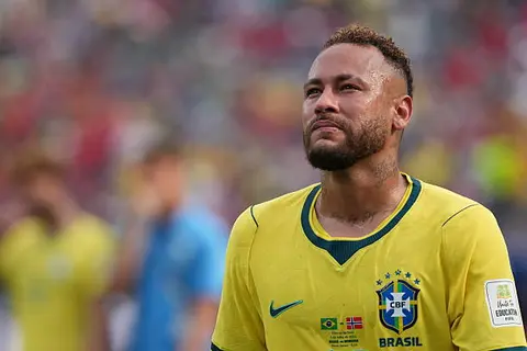 لقب وحيد وأهداف خيالية.. كيف كانت مسيرة نيمار مع منتخب البرازيل؟